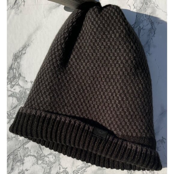 Dockers Black Knit Beanie Hat With Sherpa Lining For Warmth OS Acrylic/Polyester - Picture 1 of 7